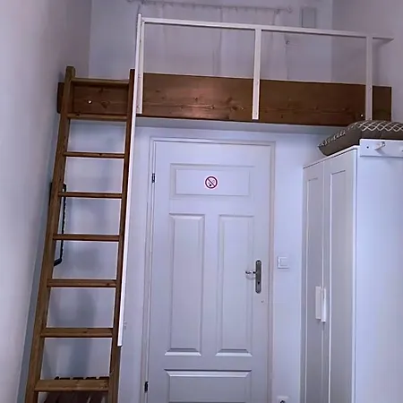 Wawel Hostel *